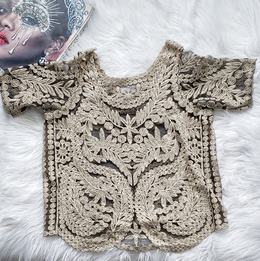 NWOT Sheer embroidered top